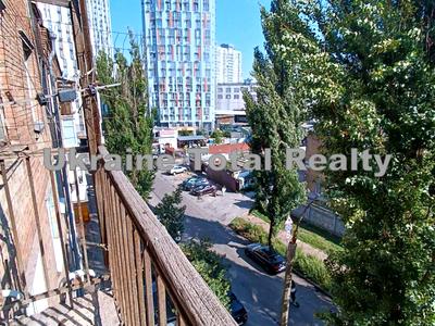 квартира за адресою Шовкуненка вул., 8/20