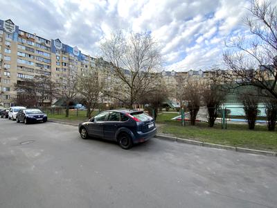 квартира по адресу Драгоманова ул., 15-А