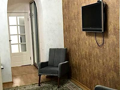 квартира за адресою Святослава Караванського вул. (Жуковського), 7