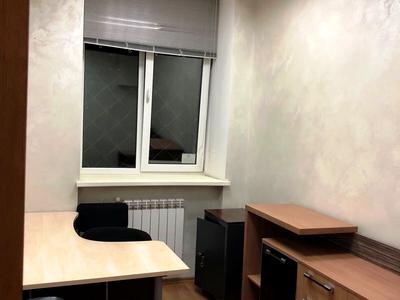 комерційна за адресою Олеся Гончара вул., 14/26