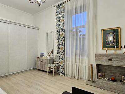 квартира за адресою Шота Руставелі вул., 32
