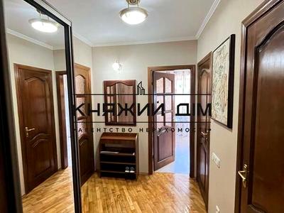 квартира по адресу Драгоманова ул., 44-А