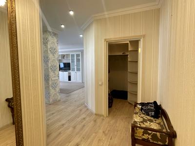 квартира за адресою Дніпровська набережна вул., 1-А