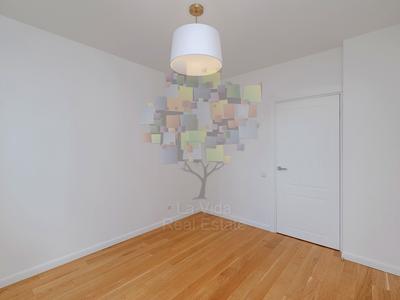 квартира за адресою Салютна вул., 2к7