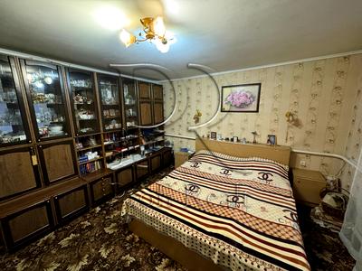 будинок за адресою с. Пухівка, Миру вулиця