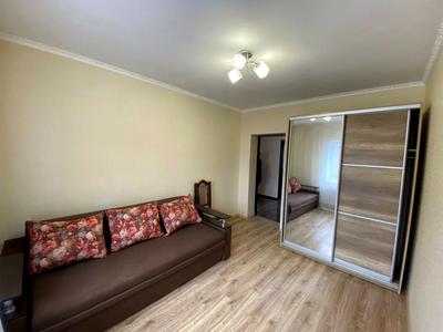 квартира за адресою Романа Андріюка, 7