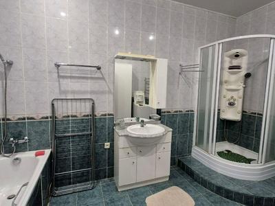 квартира за адресою Алана Шепарда вул. (Суворова), 10
