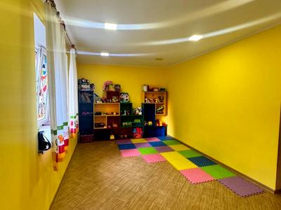 комерційна за адресою Наукова вул., 114