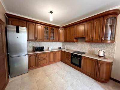 квартира за адресою Ревуцького вул., 40