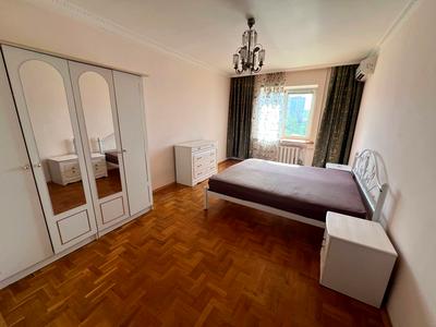квартира по адресу Ревуцкого ул., 5