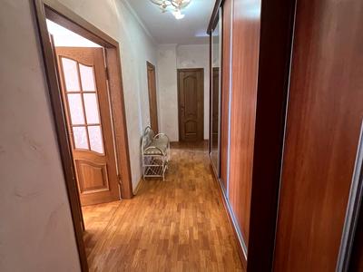 квартира по адресу Ревуцкого ул., 5