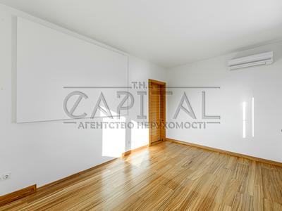 будинок за адресою Богатирська вул.
