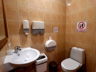 комерційна за адресою Богдана Хмельницького вул., 52