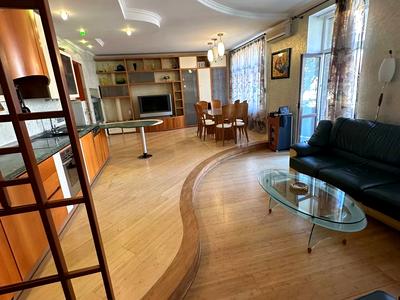 квартира за адресою Інститутська вул., 16