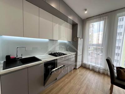 квартира за адресою Залізнична вул., 7