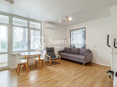 квартира за адресою Драгоманова вул., 10