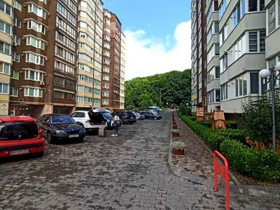 квартира за адресою Лісогринівецька вул., 18-Б