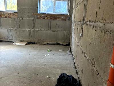 комерційна за адресою с. Петропавлівська борщагівка, Олени Теліги, 15