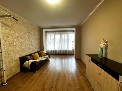 квартира за адресою Рильського вул., 5-В