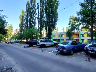 квартира за адресою Голосіївський просп. (40-річчя Жовтня), 7