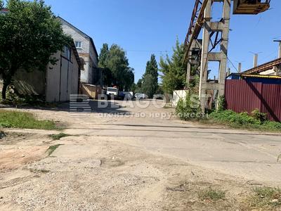 комерційна за адресою Бориспільська вул., 19