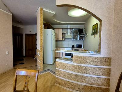 квартира за адресою Алана Шепарда вул. (Суворова), 10