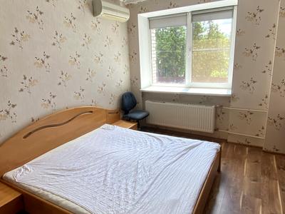квартира за адресою Матвія Донцова вул. (Тургенєвська), 10