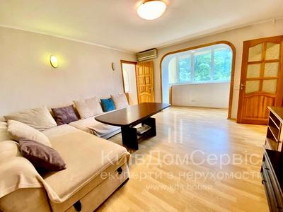 квартира за адресою Київ, Предславинська вул., 14