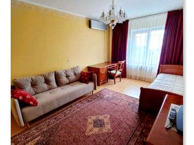 квартира за адресою Драгоманова вул., 12-А