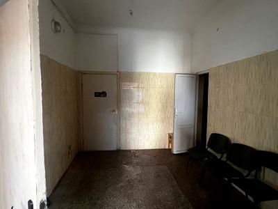 комерційна за адресою Шевченка вул., 3