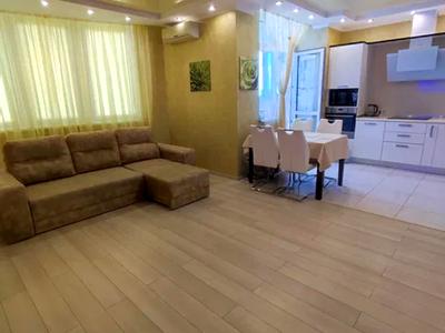 квартира за адресою Ревуцького вул., 7-В