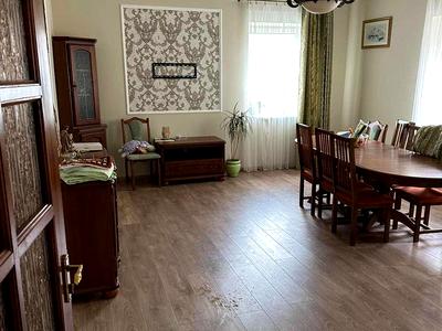 квартира за адресою Роксоляни вул., 81