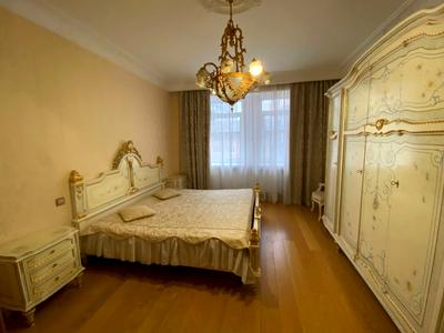 квартира за адресою Панаса Мирного вул., 12