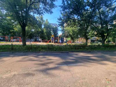 квартира за адресою Русанівський бульв., 4