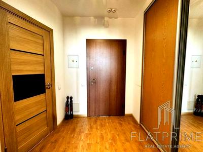 квартира за адресою Богатирська вул., 6-А