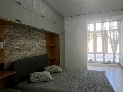 квартира за адресою Мисливська вул., 24