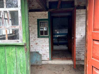 дом по адресу с. Дубовик, Центральна, 1