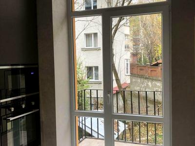 квартира за адресою Мирона Тарнавського вул. (Кутузова), 23