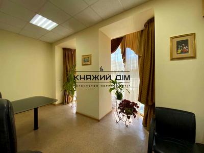 комерційна за адресою Олекси Тихого вул. (Виборзька), 42-А