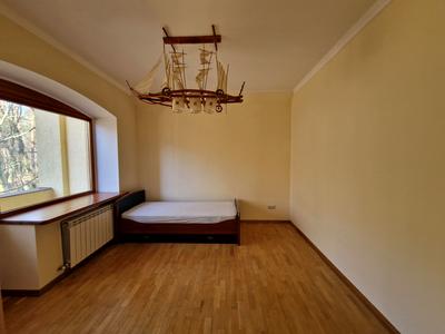 будинок за адресою Юрія Кондратюка, 2