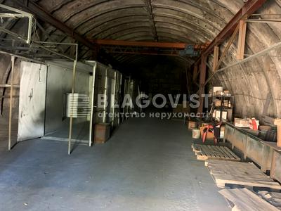 комерційна за адресою Бориспільська вул., 19