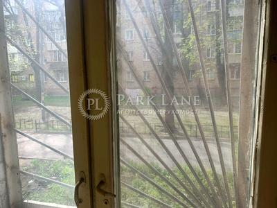 квартира за адресою Салютна вул., 11