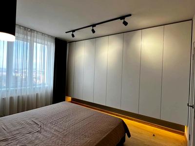 квартира за адресою Українська вул., 83 Б