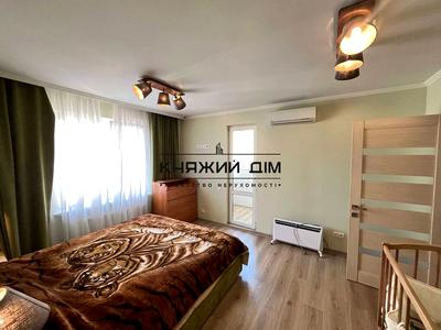квартира по адресу Софии Русовой ул., 3-А