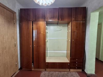квартира за адресою Ревуцького вул., 8