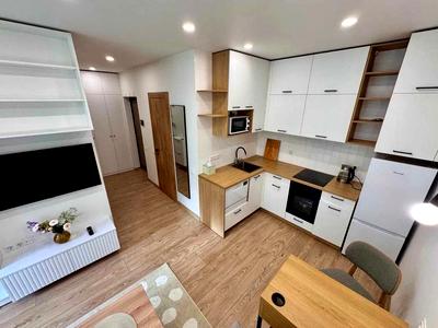 квартира по адресу Салютная ул., 2