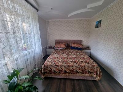 квартира за адресою Русанівський бульв., 4