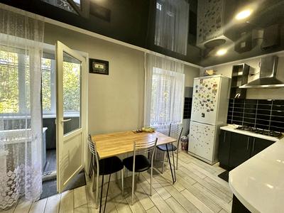 квартира по адресу Вінтера, 18
