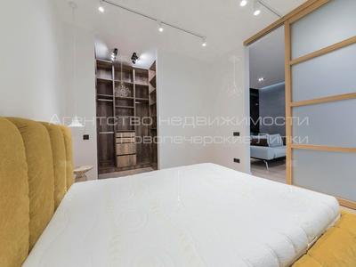 квартира за адресою драгомирова, 15б
