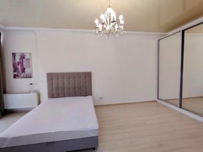 квартира за адресою Перлинна вул., 5